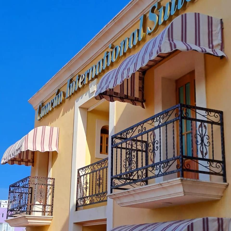 Cancun International Suites Exterior photo