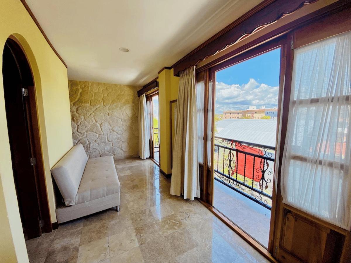 Cancun International Suites Exterior photo